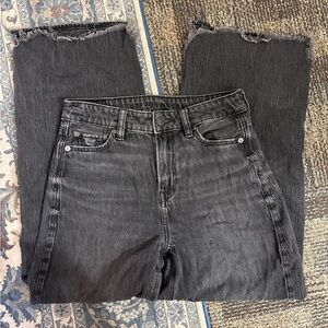 American Eagle || Women's Black Distressed Jeans